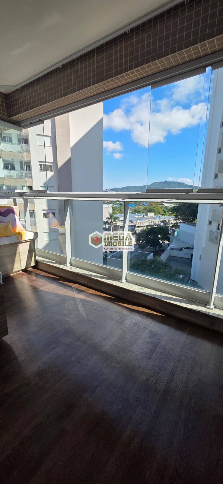 Boa  vista,100% mobiliado,  lazer clube,2 dorm (1 suíte) Itacorubi,  Vista
