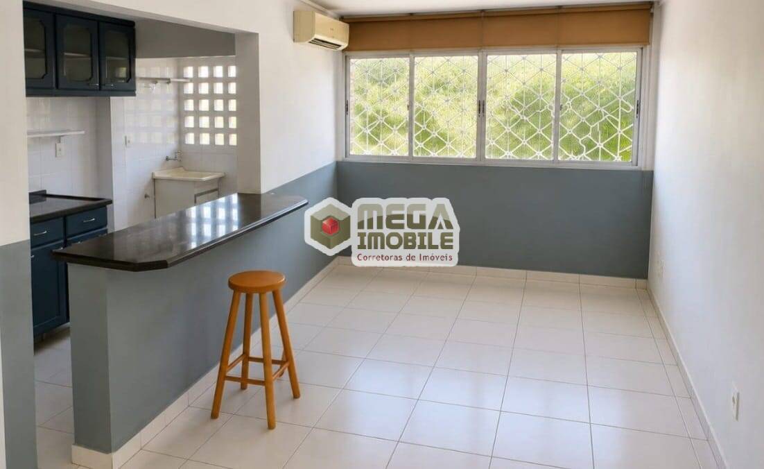   Apartamento em frente ao  shopping Beiramar 2 dorm