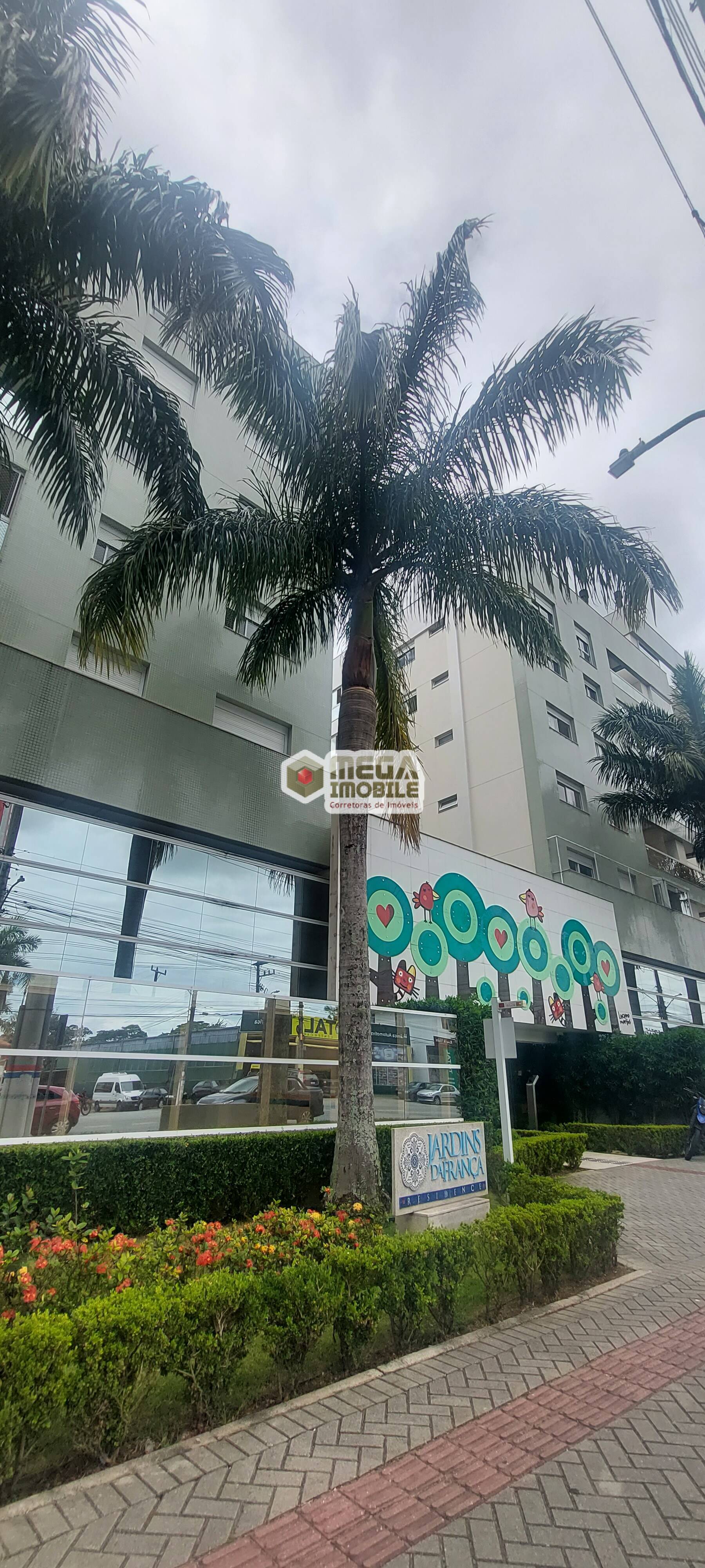 Oportunidade 3 dorm, lado Pq Linear, Corrego Grande, vista livre, lazer